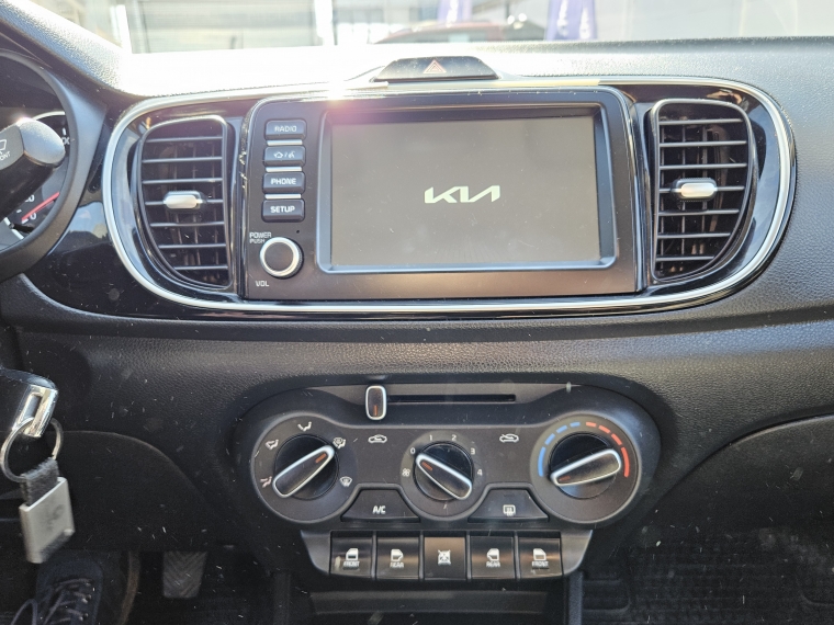 Kia Soluto 1.4 Lx 2022 Usado  Usado en Kovacs Usados