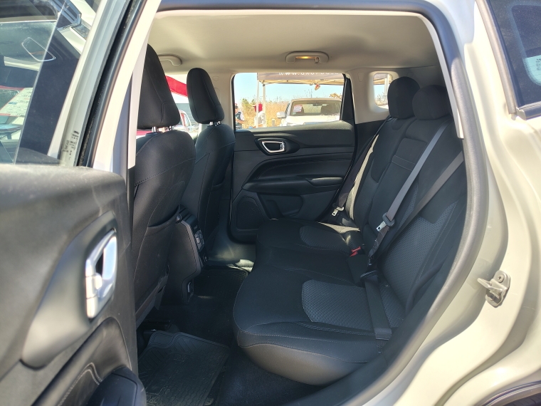 Jeep Compass Compass Sport 1.3 Aut 2023 Usado en Rosselot Usados