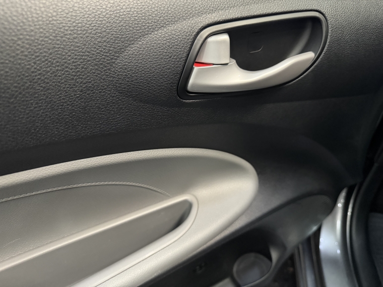 Kia Soluto Ex 1.4l 5mt Full 2026  Usado en Grass & Arueste