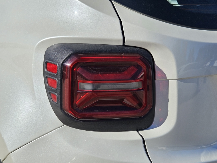 Jeep Renegade Renegade Sport 1.3 Aut 2024 Usado en Rosselot Usados