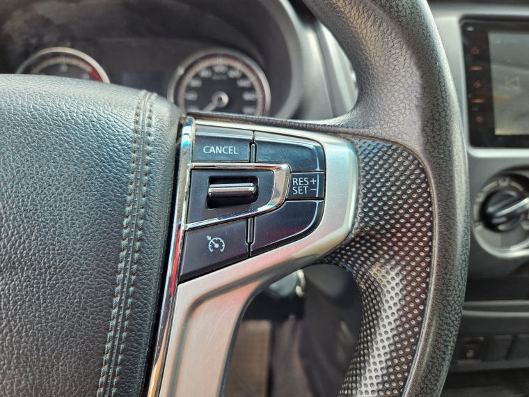 Mitsubishi L200 L200 D/c 2.4 Work Cr 4x2 Wf Doble Airbag Cc Mn 2023 Usado en Rosselot Usados