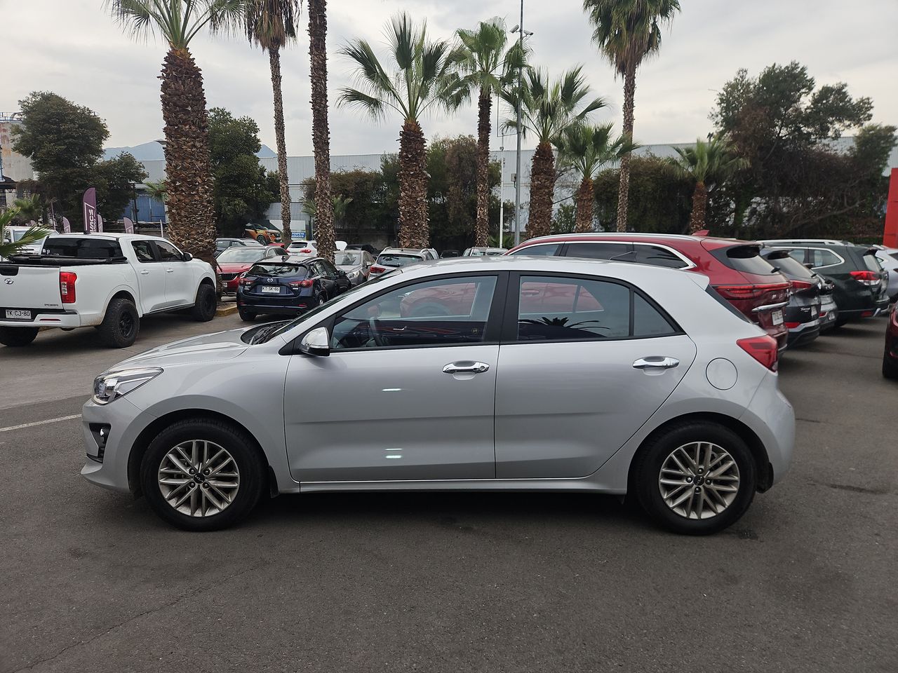 Kia Rio 5 Rio 5 1.4l At 2024 Usado en Usados de Primera - Sergio Escobar