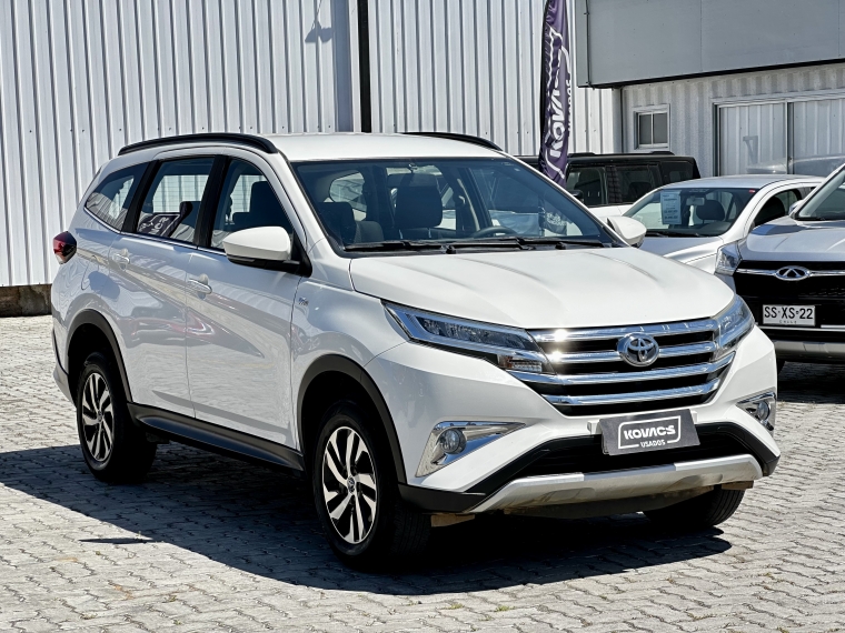 Toyota Rush 1.5 Xli At 2023 Usado  Usado en Kovacs Usados