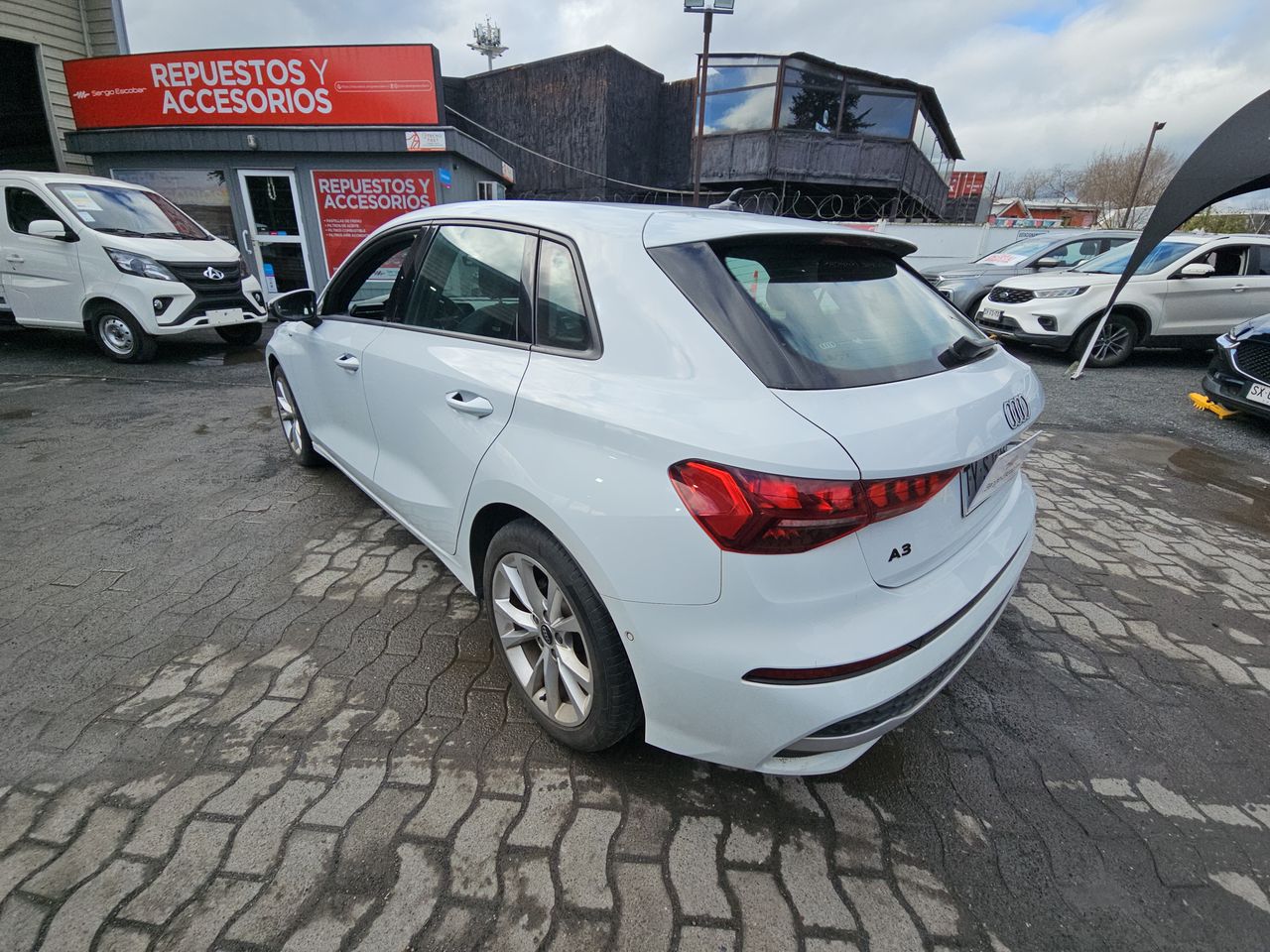 Audi A3 A3 Sportback 35 Tfsi 1.4 Aut 2025 Usado Usado en Webautos.cl Audi A3 A3 Sportback 35 Tfsi 1.4 Aut 2025 Usado Usado en Webautos.cl