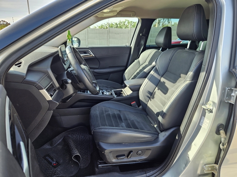 Mitsubishi New outlander Outlander Gls 4x4 2.5 At 2024 Usado en Rosselot Usados