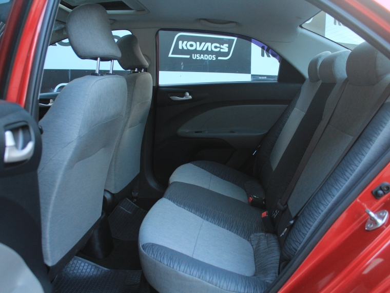 Kia Soluto 1.4 Ex Sonroof  Mt 2024 Usado  Usado en Kovacs Usados