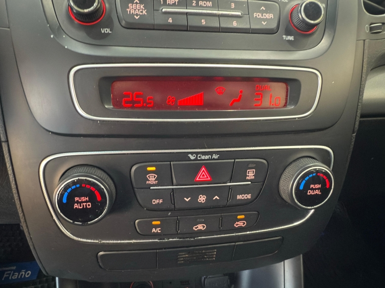 Kia Sorento Ex 2.4 2014 Usado en Automotriz Olea Flaño