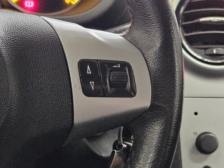 Opel Corsa Corsa Enjoy Hb Full 1.4 At 2014 Usado en Rosselot Usados
