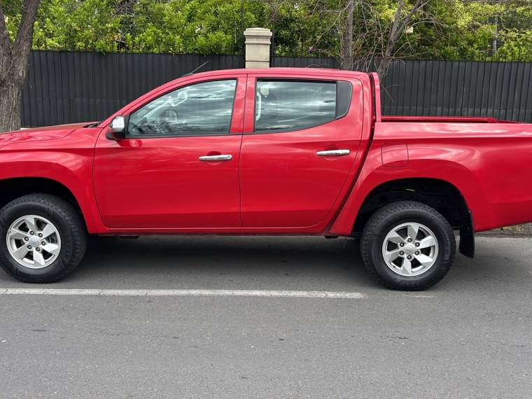 Mitsubishi L200 Katana Cr2.4Cc — foto 7 de 10