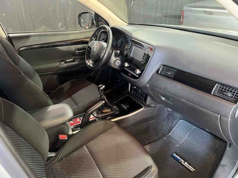 Mitsubishi Outlander 2.0 2023 Usado  Usado en Webautos.cl