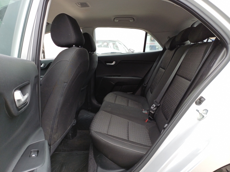 Kia Rio 5 Rio 5 Ex 1.4l 6mt - 1876 2024 Usado en Rosselot Usados