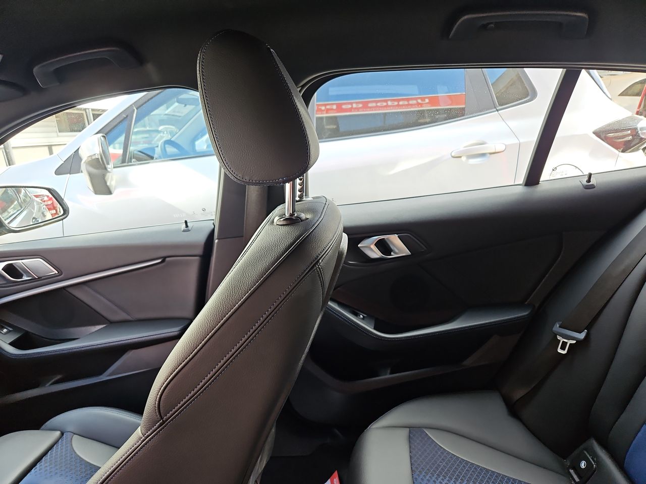 Bmw 118i 118i Hatchback 1.5 Aut 2023 Usado  Usado en Webautos.cl