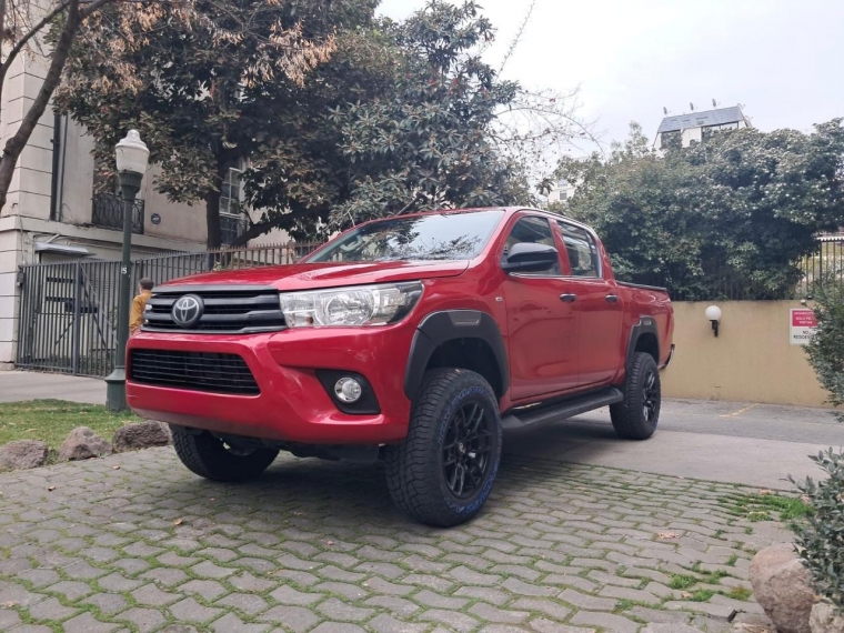 TOYOTA HILUX DX 4X2 2.4 - imagen 19