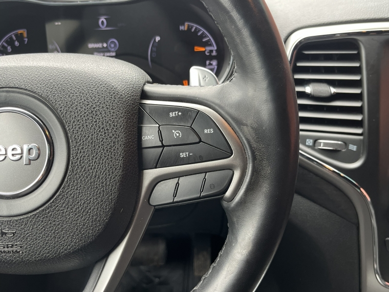 Jeep Grand cherokee laredo Grand Cherokee Laredo 3.6 Aut 2019 Usado en Rosselot Usados
