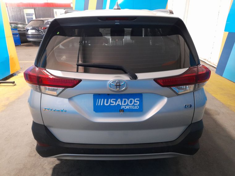 Toyota Rush 1.5 Xli Mt 5p 2022 Usado Usado en Webautos.cl Toyota Rush 1.5 Xli Mt 5p 2022 Usado Usado en Webautos.cl