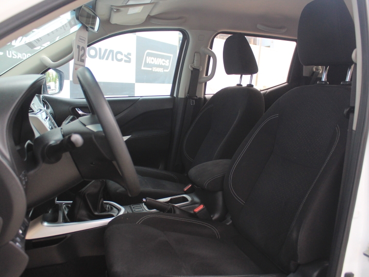 Nissan Np300 Navara Dcab 2.3 2021 Usado  Usado en Kovacs Usados