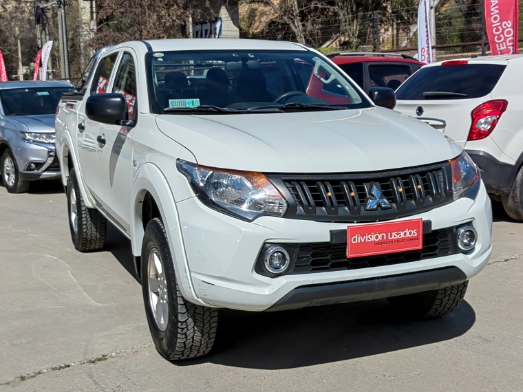 Mitsubishi L200 L200 D/c 2.4 Work Cr 4x2 Wf 2019 Usado en Rosselot Usados