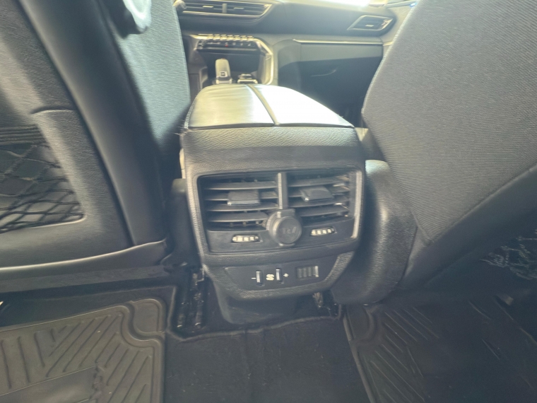 Peugeot 5008 Allure 1.6 Aut 2018 Usado en Automotriz Olea Flaño