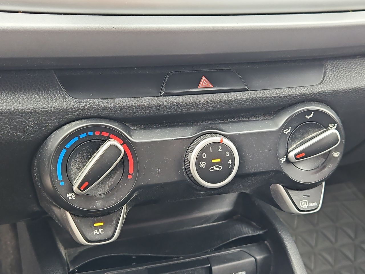 Kia Rio 4 Rio 4 Lx 1.4 2019 Usado en Usados de Primera - Sergio Escobar