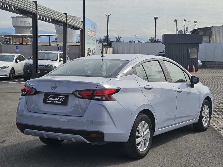 Nissan Versa Advance Mt 1.6 / Gris Ethios 2024 Usado  Usado en Kovacs Usados