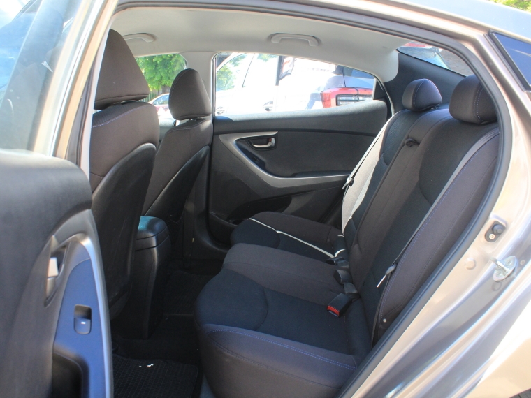 Hyundai Elantra Elantra 1.6 Gls At 2012 Usado en Rosselot Usados