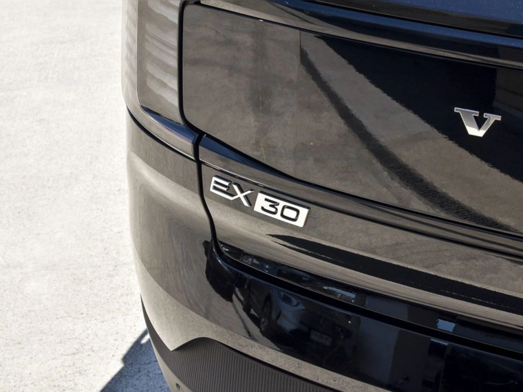 Volvo Ex30 0.0 E40 Core At Electrico 2025 Usado  Usado en Webautos.cl