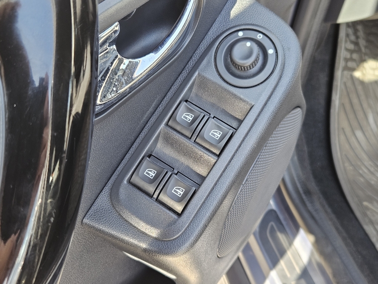 Renault Oroch 2.0 Intens Cd Mt 2019 Usado  Usado en Kovacs Usados
