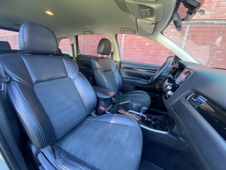 Mitsubishi Outlander Outlander Cvt 2.0 Aut 2022 Usado en Rosselot Usados