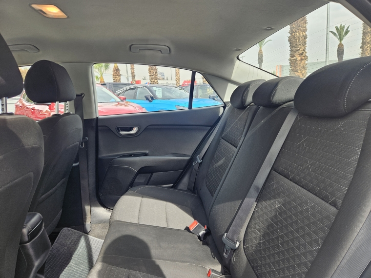 Kia Rio 4 Lx 1.4 Mt 2021 Usado  Usado en Kovacs Usados