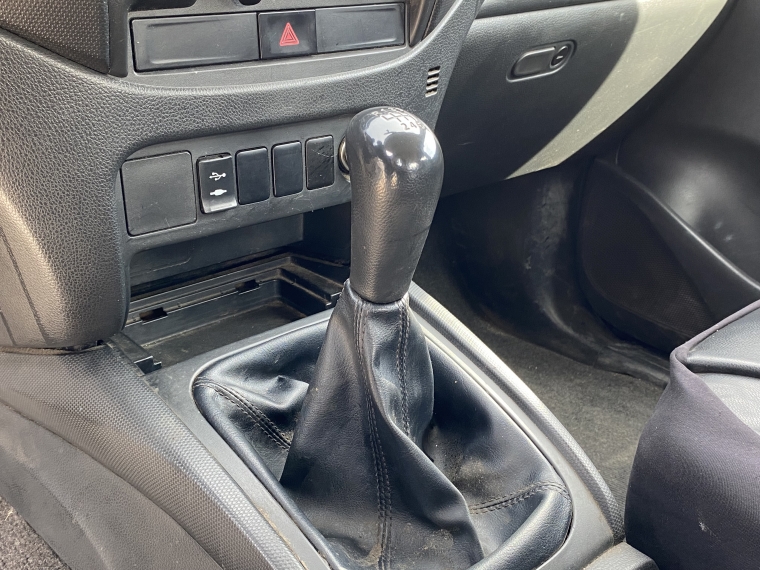 Mitsubishi L200 L200 D/c 2.4 Work Cr 4x2 2020 Usado en Rosselot Usados