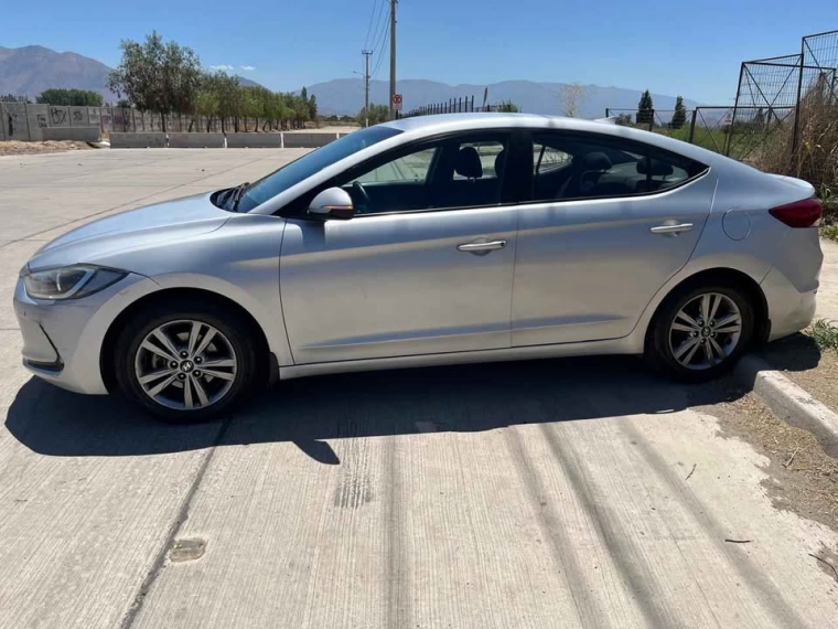 Hyundai Elantra . 2017 Usado  Usado en Webautos.cl