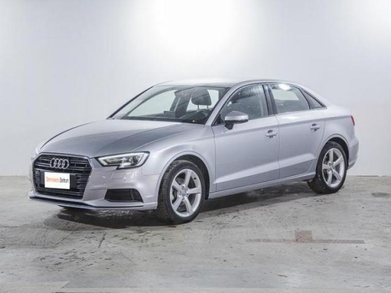 Audi A3 1.4 Tfsi Aut 2017 Usado Usado en Webautos.cl Audi A3 1.4 Tfsi Aut 2017 Usado Usado en Webautos.cl