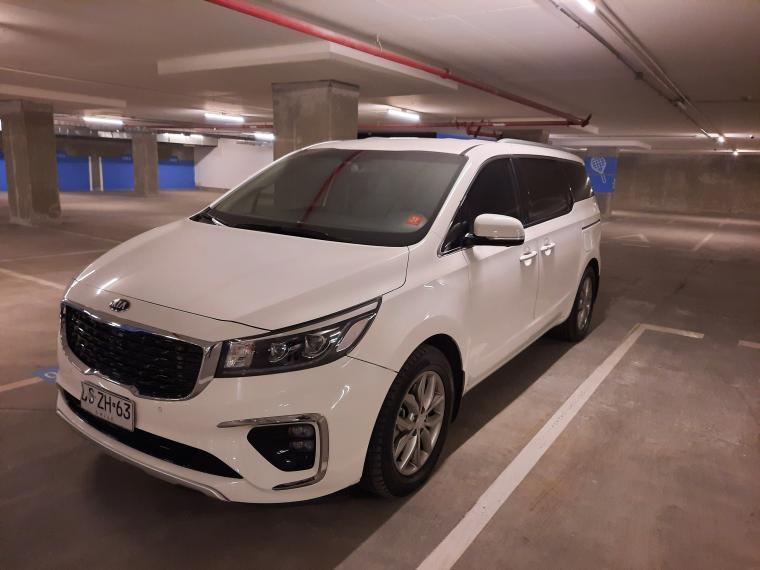 KIA GRAND CARNIVAL LIMITED CRD DIESEL 2019