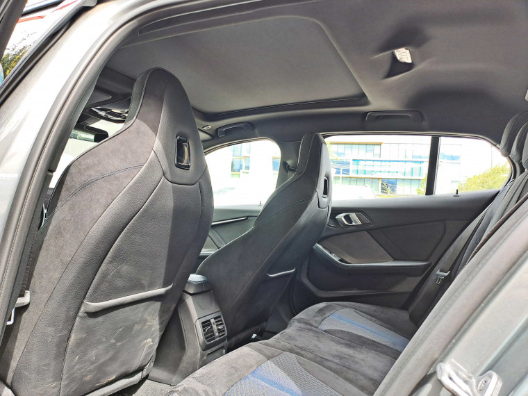 Bmw M135 I Xdrive Hatch 2023 Usado  Usado en BMW Premium Selection