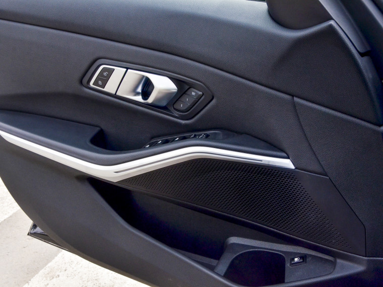 Bmw 330 E Urban Lci 2023 Usado  Usado en BMW Premium Selection