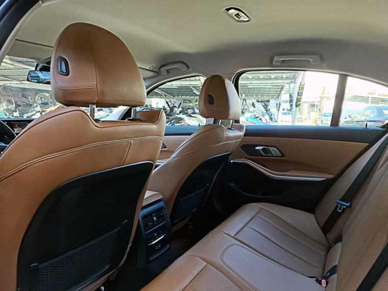 Bmw 330 E Urban Lci 2024 Usado  Usado en BMW Premium Selection