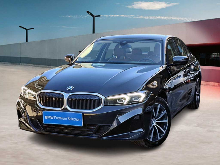 BMW 330 e Urban LCI 2024