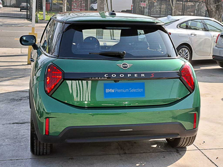 Mini Cooper S 2.0 Hb 3p Favoured 2025 Usado  Usado en BMW Premium Selection