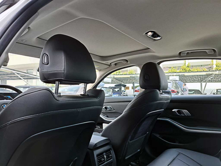 Bmw 320 D Dynamic Lci Sedan Lci 2.0 At 2023 Usado  Usado en BMW Premium Selection