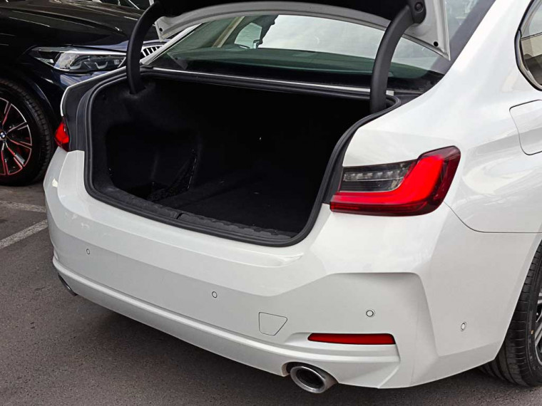 Bmw 320 D Dynamic Lci Sedan Lci 2.0 At 2023 Usado  Usado en BMW Premium Selection