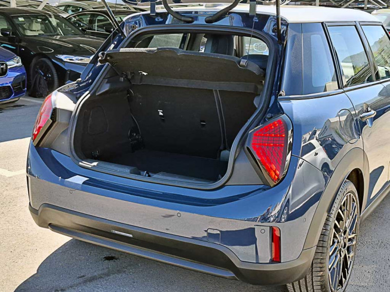 Mini Cooper S 2.0 Hb 5p Favoured 2025 Usado  Usado en BMW Premium Selection