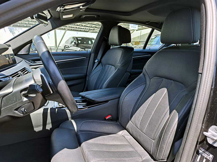 Bmw M550 I Xdrive 4x4 4.4 At 2023 Usado  Usado en Webautos.cl