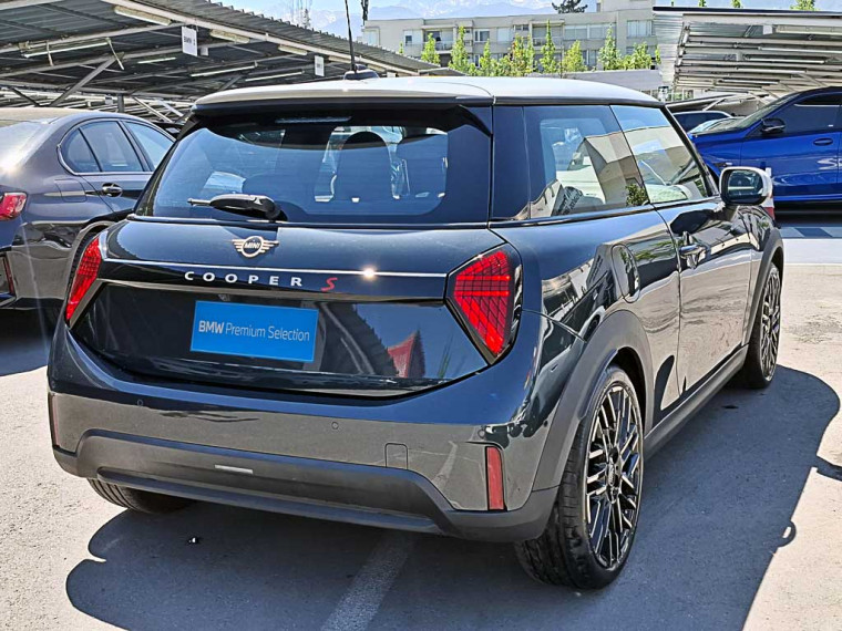 Mini Cooper S Favoured 3puertas 2.0 At 2025 Usado  Usado en BMW Premium Selection