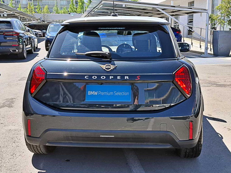 Mini Cooper S Favoured 3puertas 2.0 At 2025 Usado  Usado en BMW Premium Selection