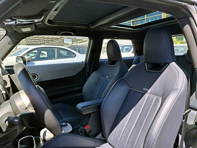 Mini Cooper S Favoured 3puertas 2.0 At 2025 Usado  Usado en BMW Premium Selection