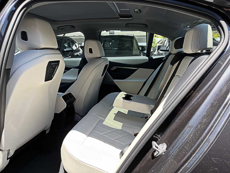 Bmw 520 I Heritage Berlina 4x2 2.0 Aut 2024 Usado  Usado en BMW Premium Selection