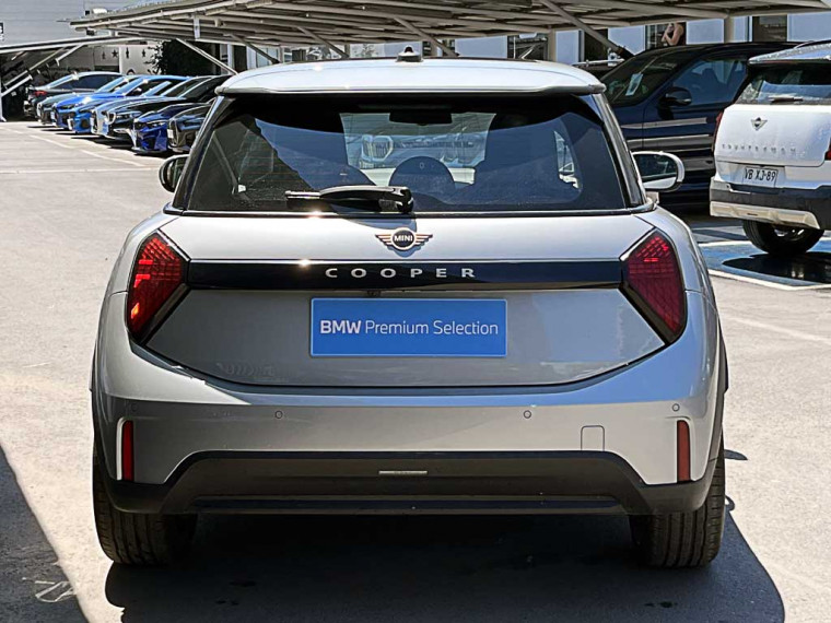 Mini Cooper C 1.5 Hb 3p Favoured 2024 Usado  Usado en BMW Premium Selection