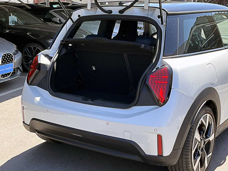 Mini Cooper C 1.5 Hb 3p Favoured Hea 2025 Usado  Usado en BMW Premium Selection