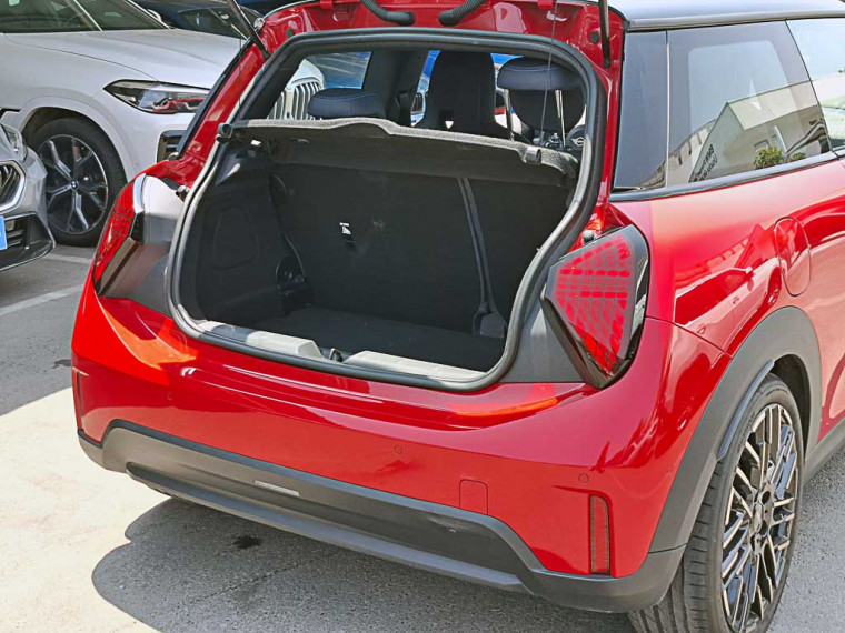 Mini Cooper S 2.0 Hb 3p Favoured 2025 Usado  Usado en BMW Premium Selection