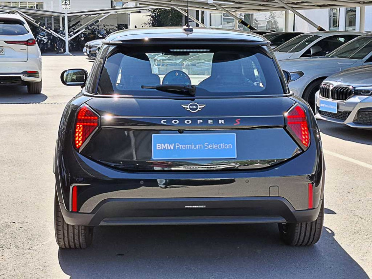 Mini Cooper S 2.0 Hb 3p Favoured 2025 Usado  Usado en BMW Premium Selection